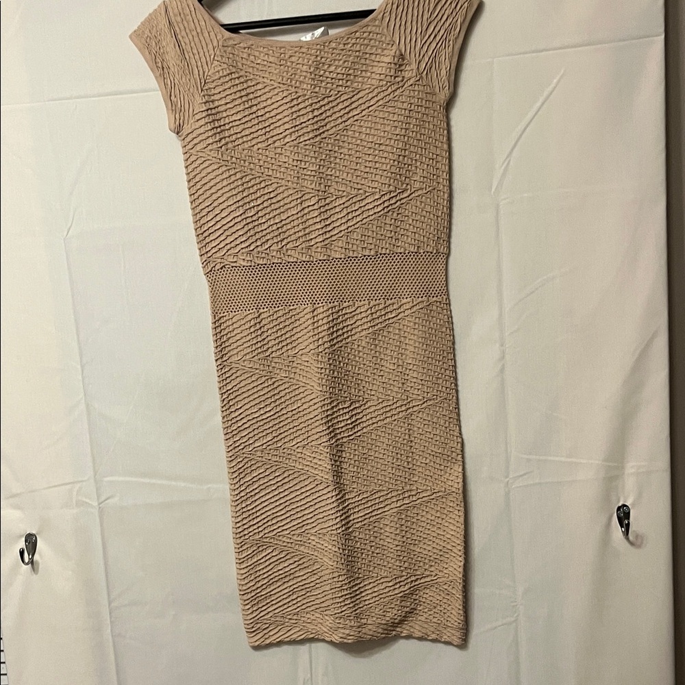 Chic Tan Knit Midi Dress